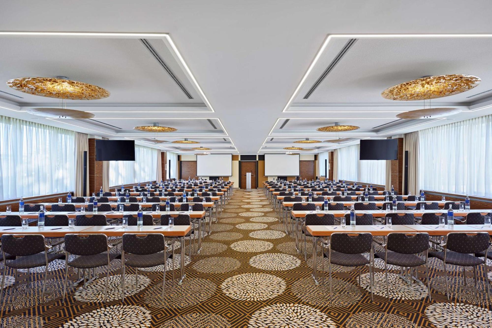 Dorint Hotel Esplanade יינה מראה חיצוני תמונה